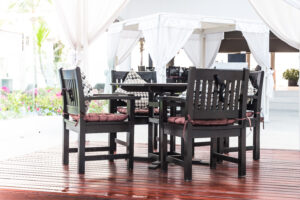 black outdoor dinning table 
